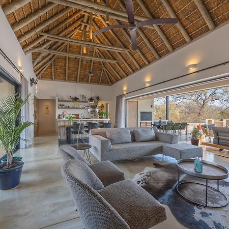 Villa Lanterfant - Luxury Stay In Nature - Solar Powered Худспрут Экстерьер фото